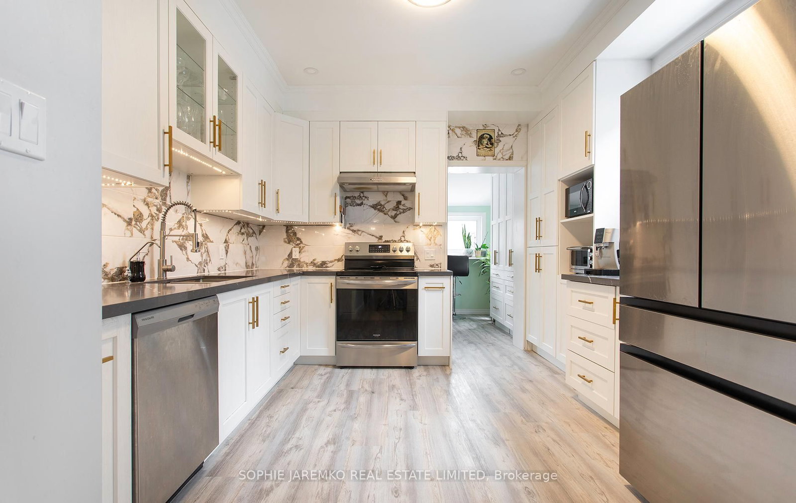 144 Eileen Avenue • Toronto, ON photo 14