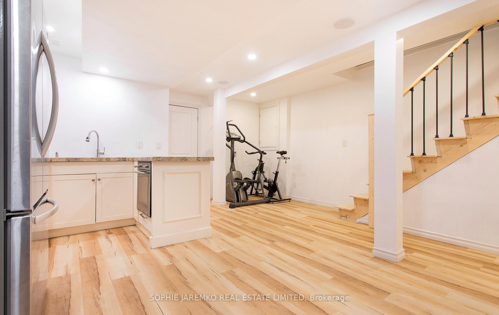 144 Eileen Avenue • Toronto, ON photo 41