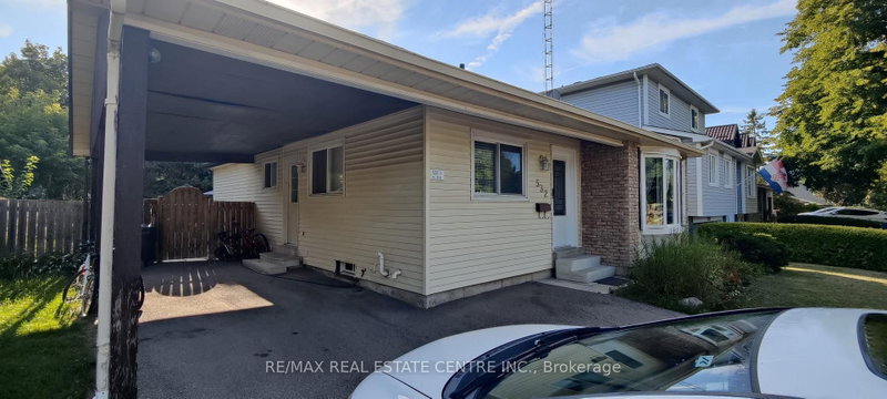 Main Floor Only - 532 WOODWARD Avenue