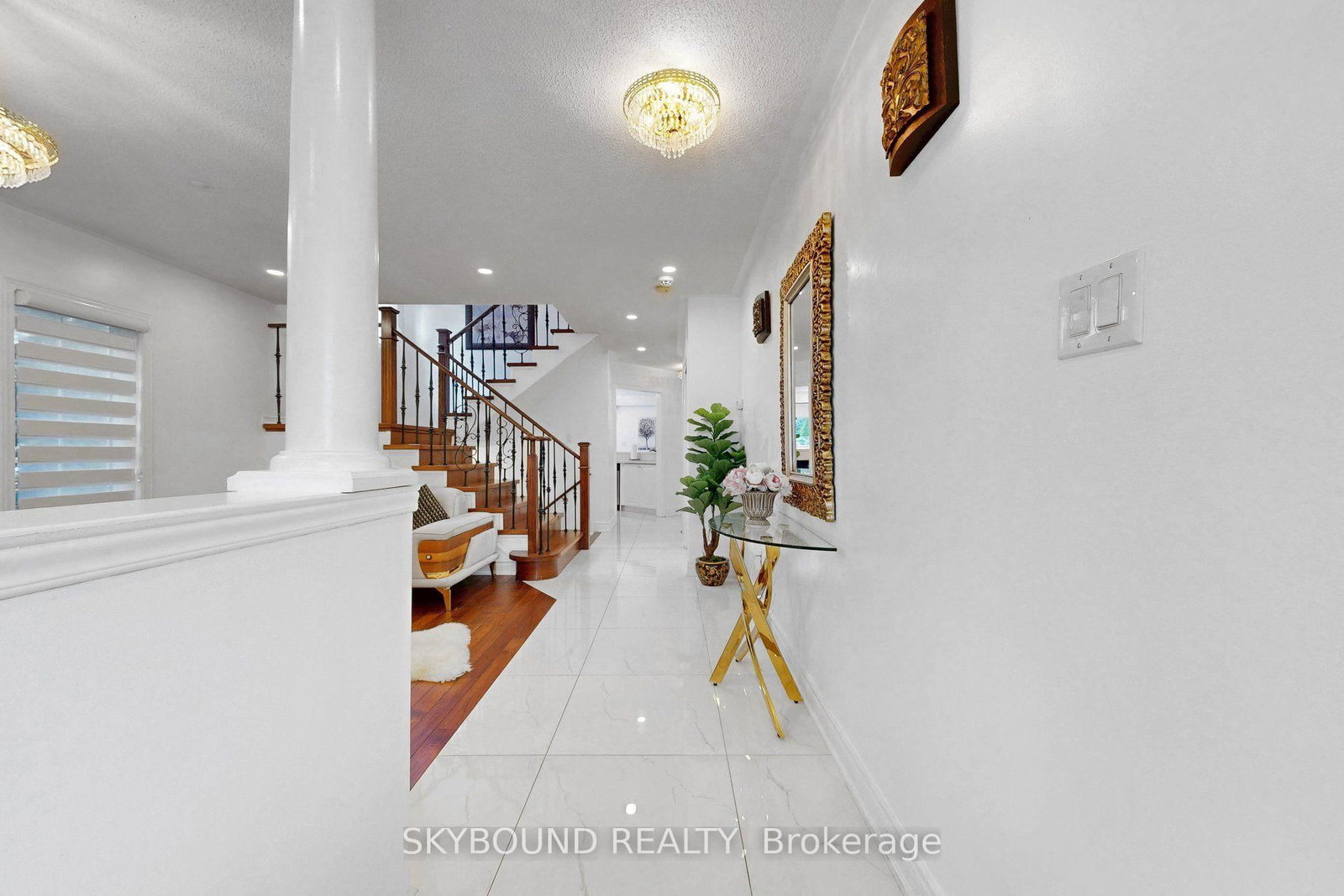 5925 Manzanillo Crescent • Mississauga, ON photo 5