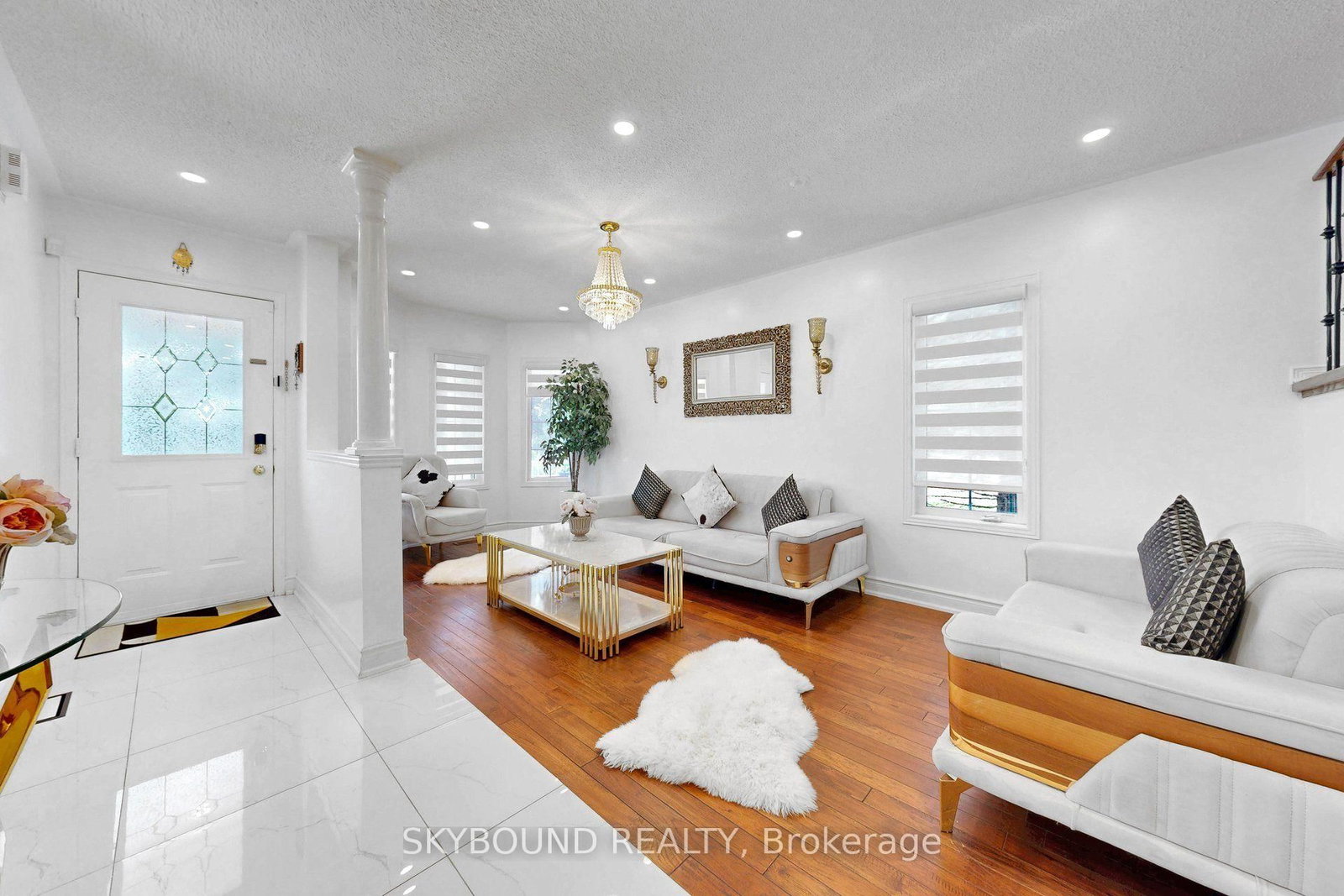 5925 Manzanillo Crescent • Mississauga, ON photo 6