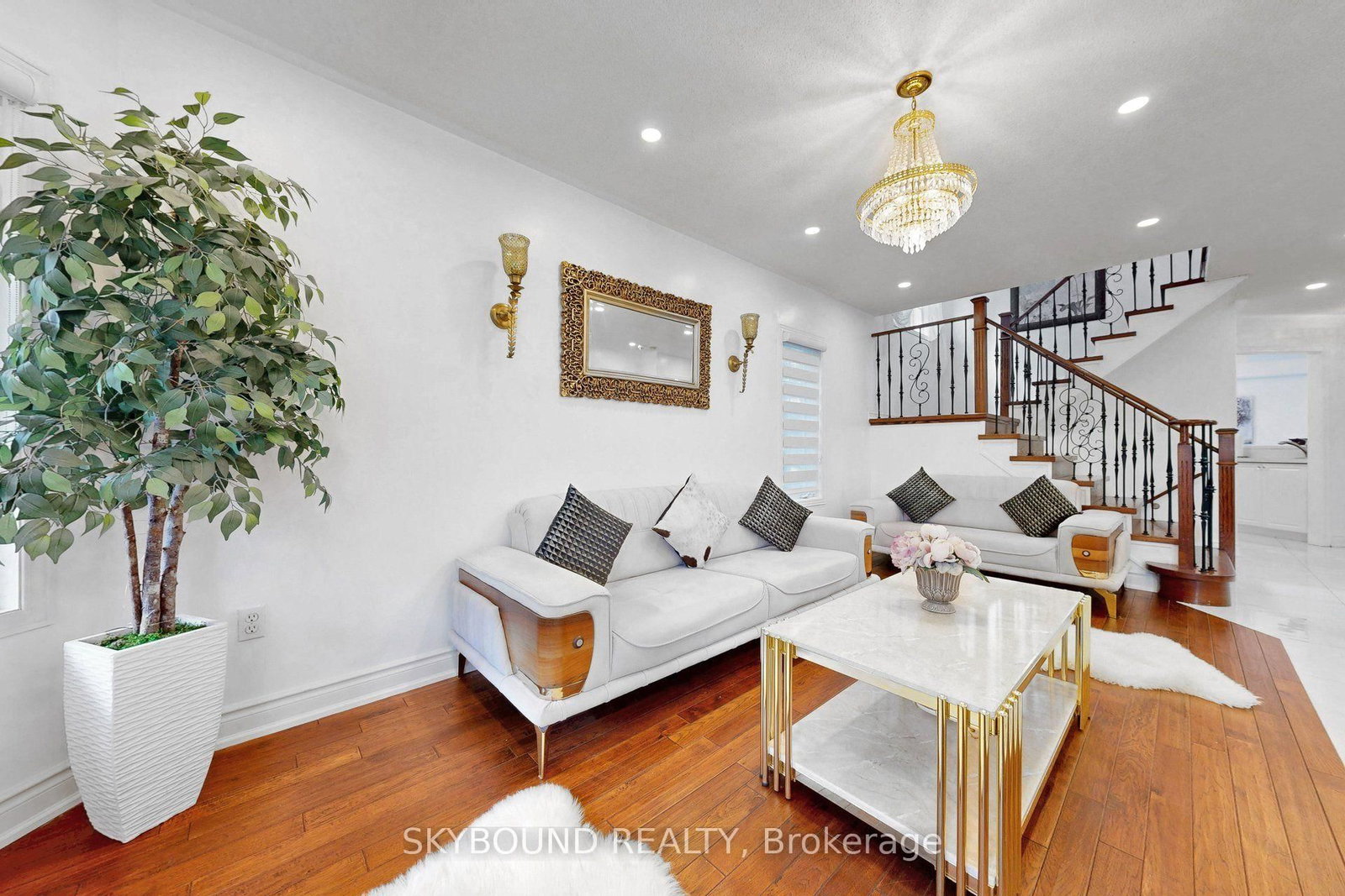 5925 Manzanillo Crescent • Mississauga, ON photo 8