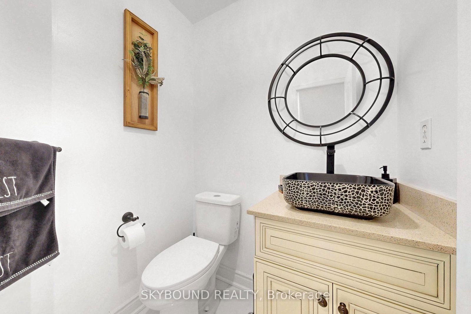 5925 Manzanillo Crescent • Mississauga, ON photo 9