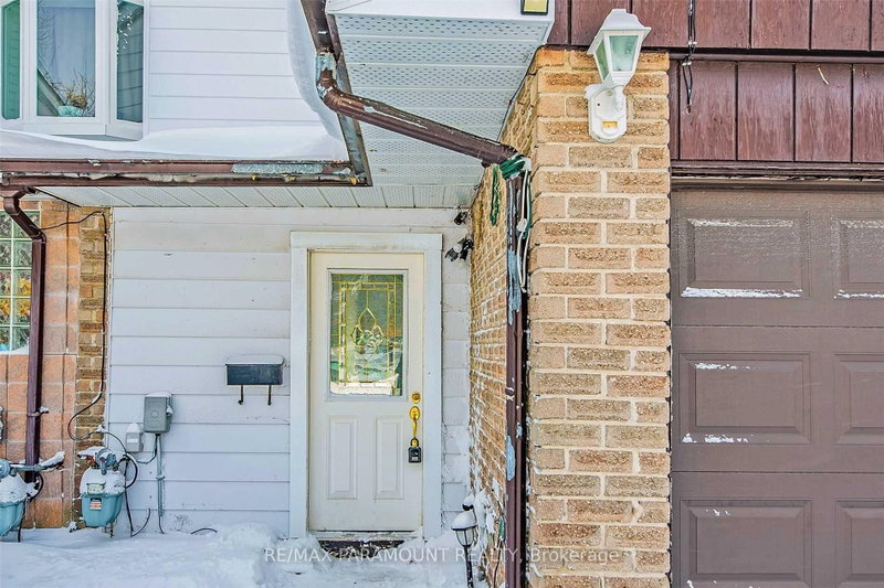 57 Royal Salisbury Way