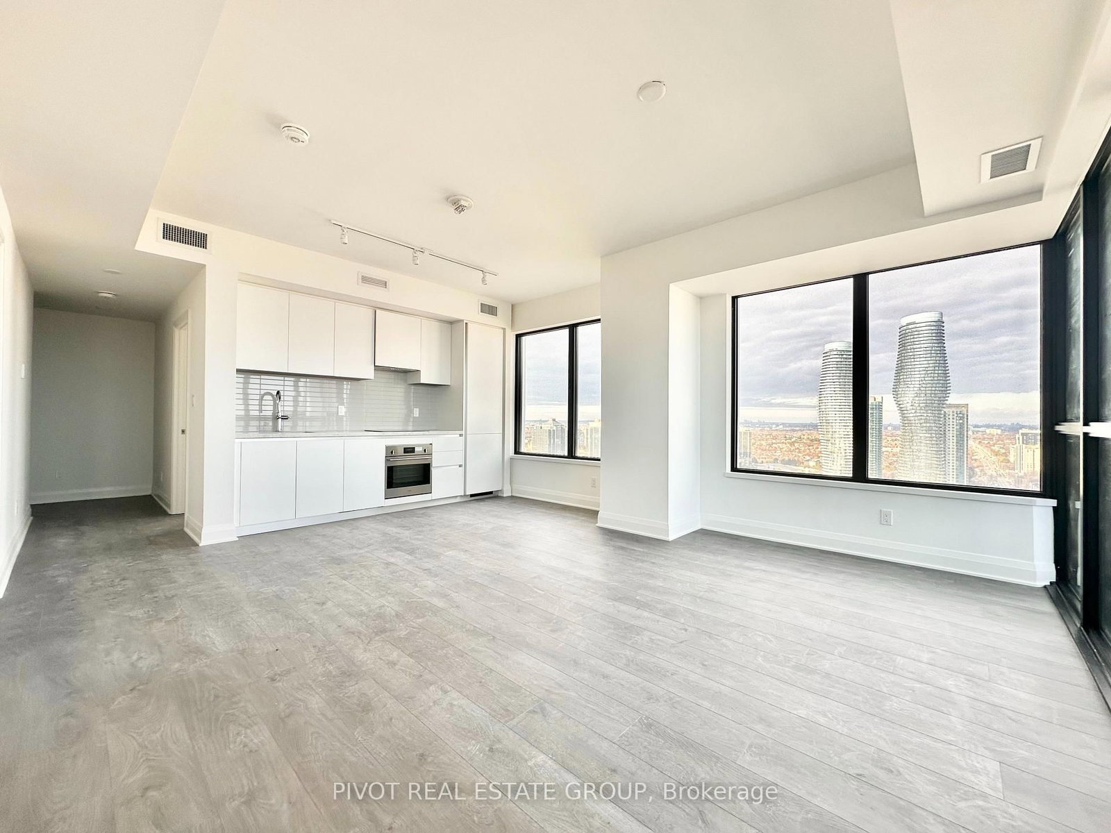 3104-2 Erskine Rd, Mississauga, view 3
