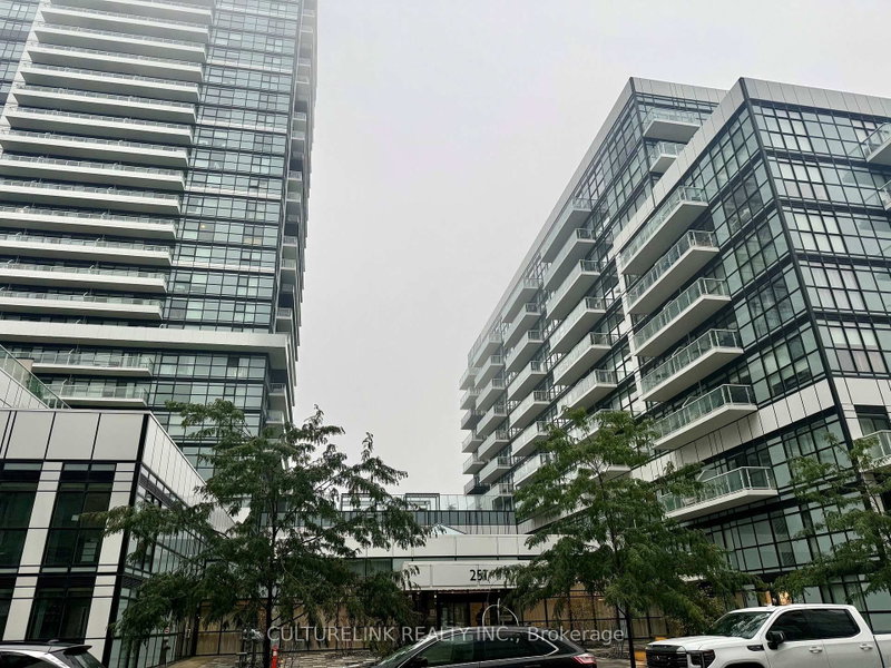 602 - 251 Manitoba Street