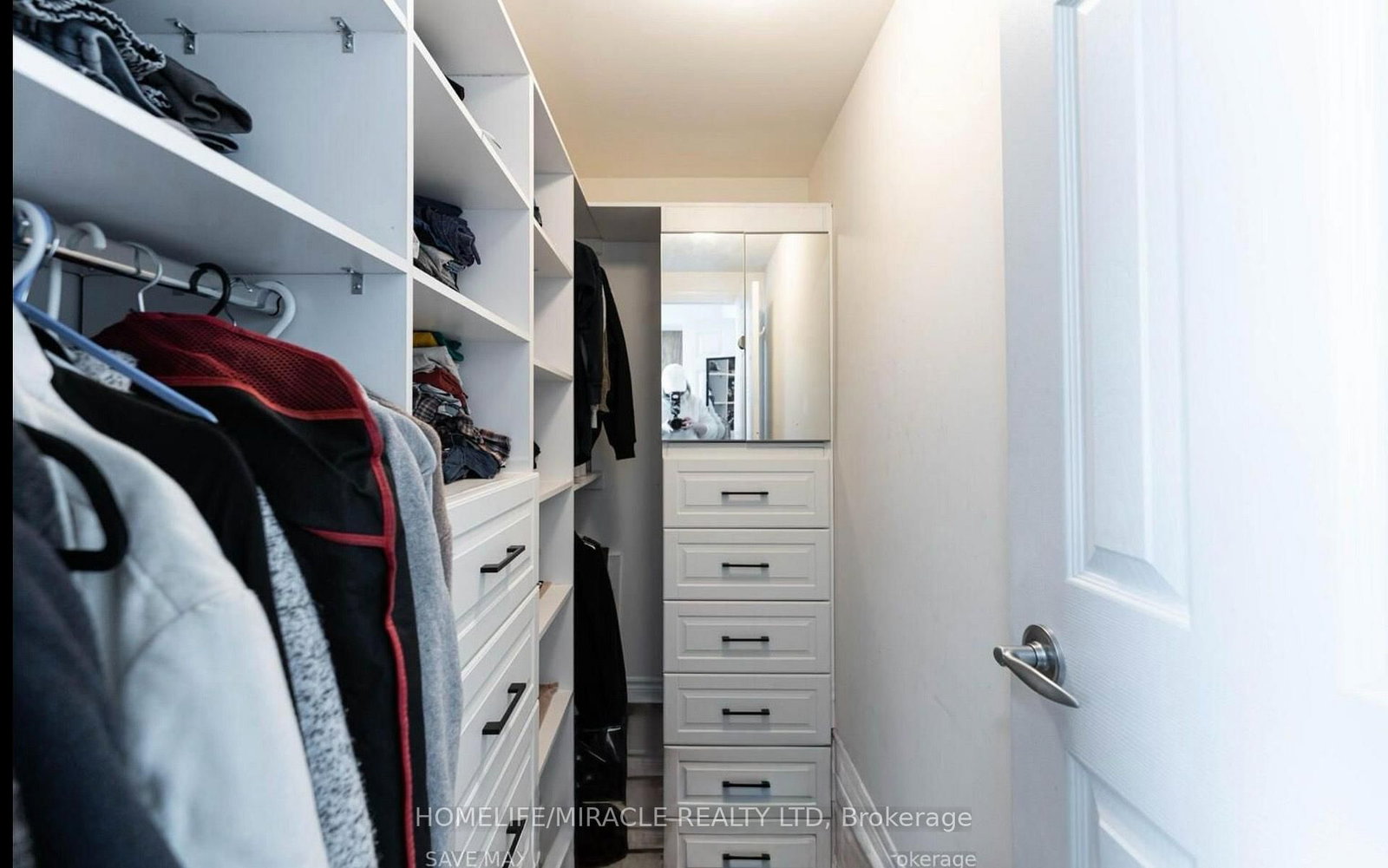 1702-3504 Hurontario St, Mississauga, view 11