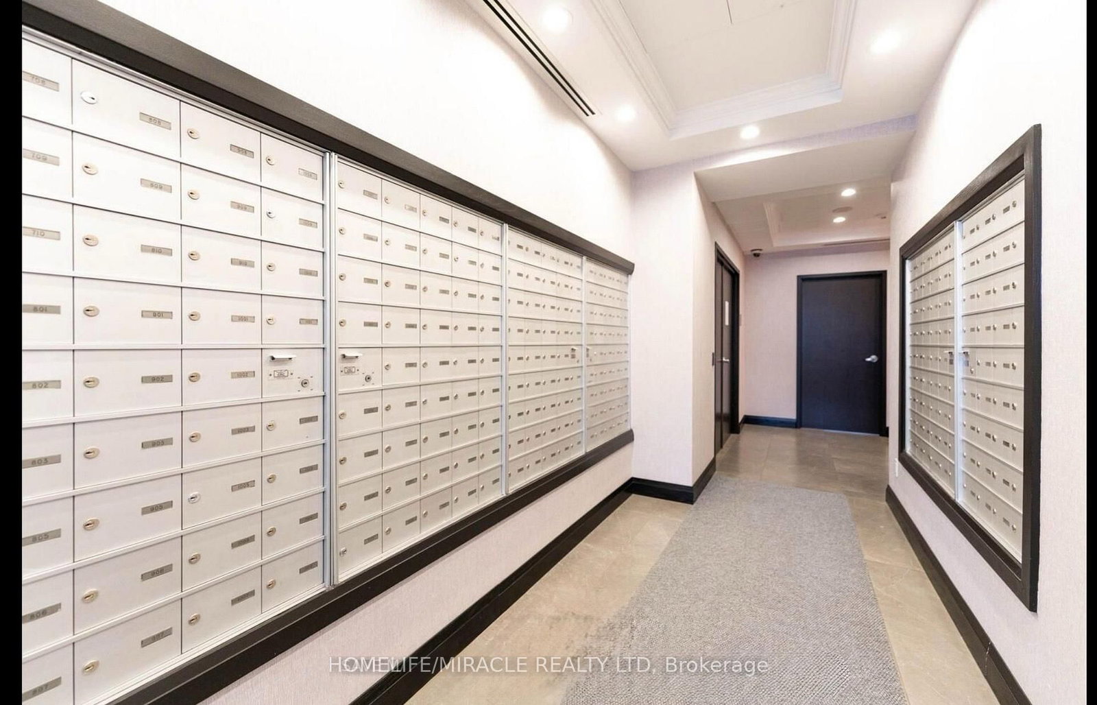 1702-3504 Hurontario St, Mississauga, view 21