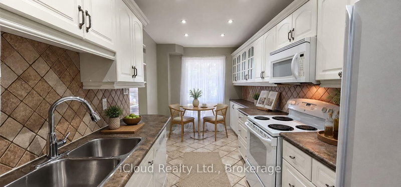 12 Simmons Brampton,ON L6V 3V5 — Photo 8