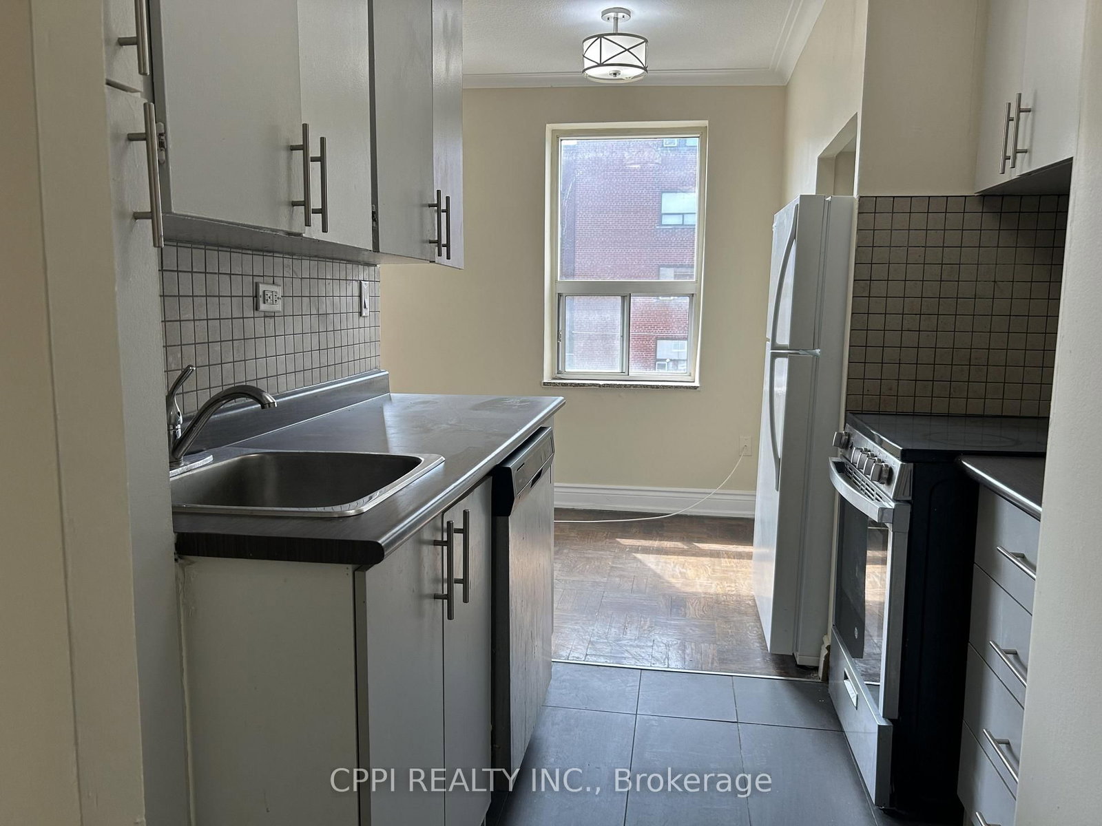 202 - 3 Hill Heights Road, Toronto 4