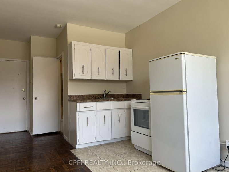 210 - 3 Hill Heights Road