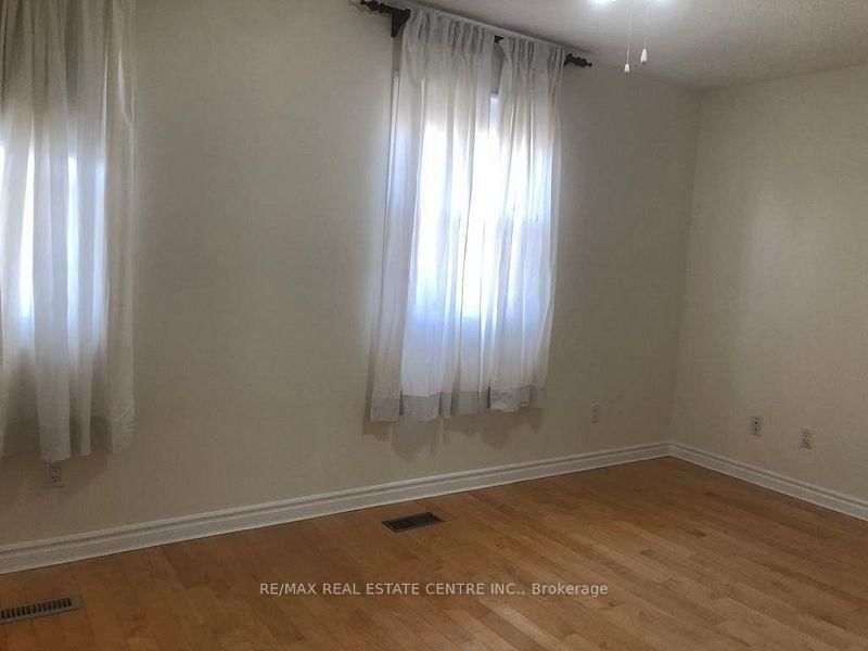 1538 Cuthbert Ave, Mississauga, view 12