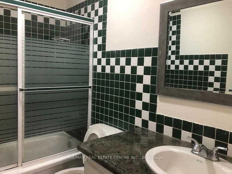 1538 Cuthbert Ave, Mississauga, view 20
