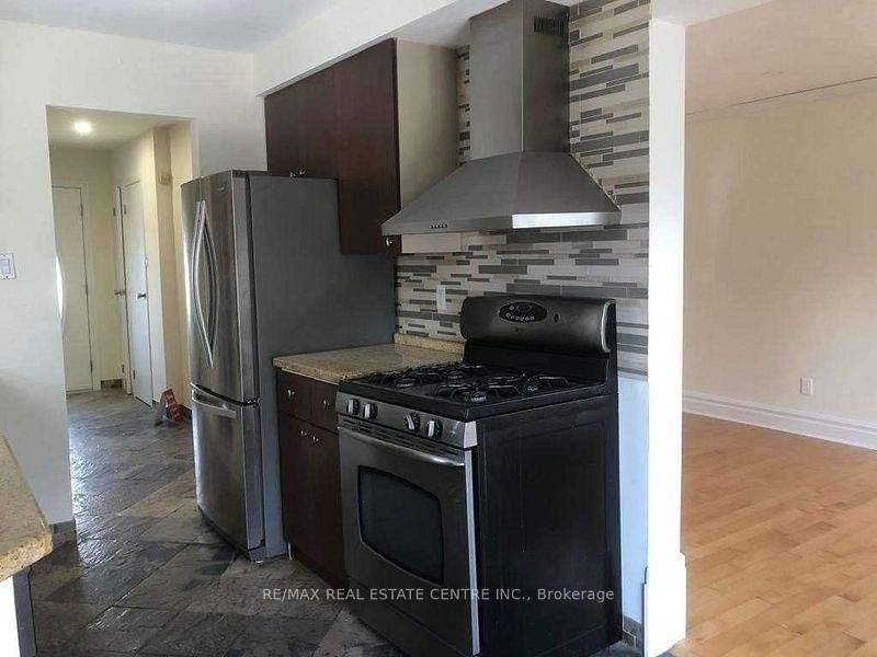1538 Cuthbert Ave, Mississauga, view 5