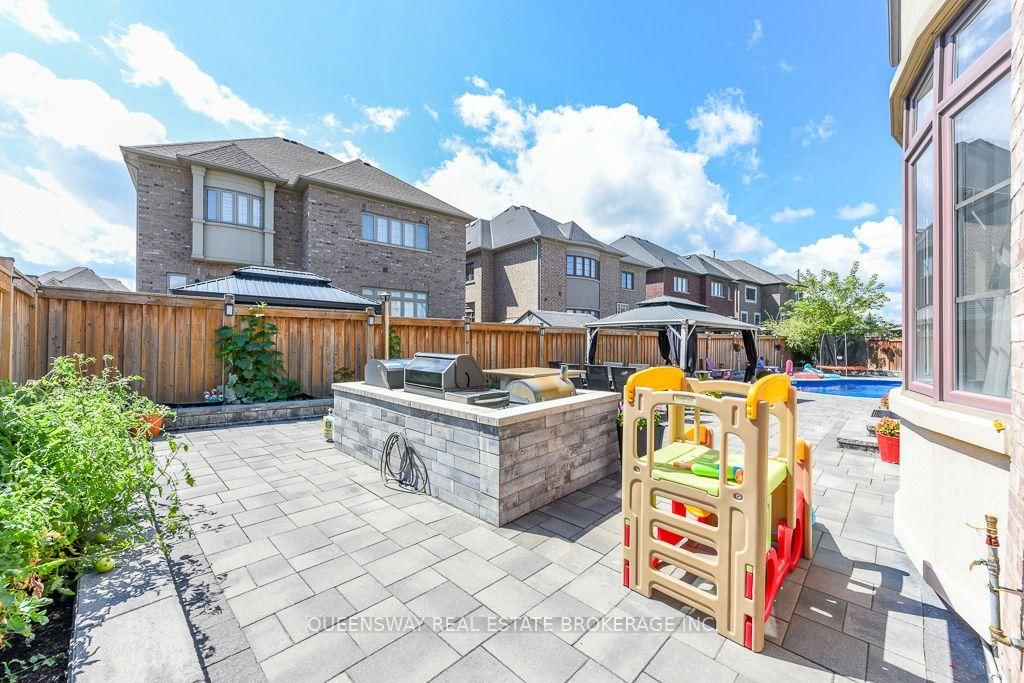 12 Love Court • Brampton, ON photo 48