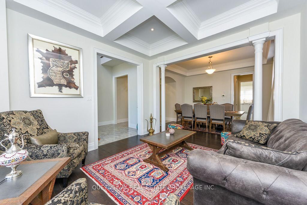 12 Love Court • Brampton, ON photo 5