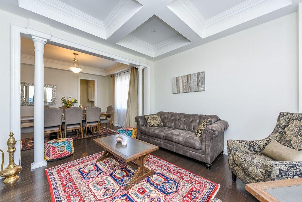 12 Love Court • Brampton, ON photo 6