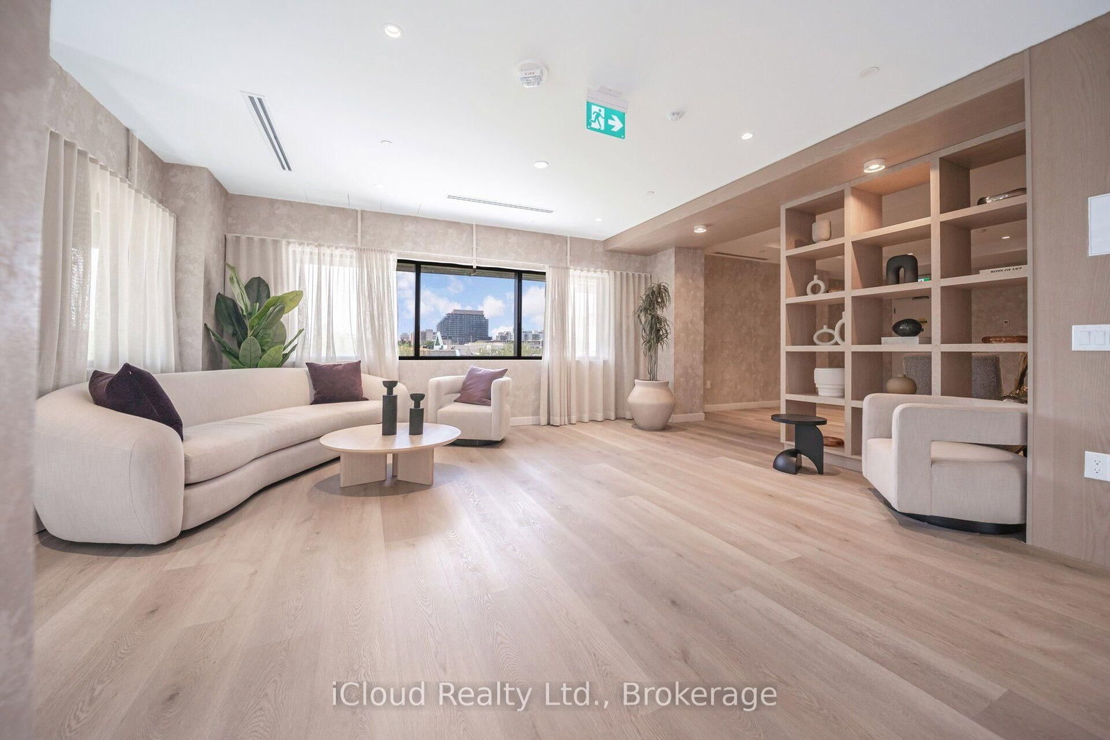 1714-86 Dundas St, Mississauga, view 10
