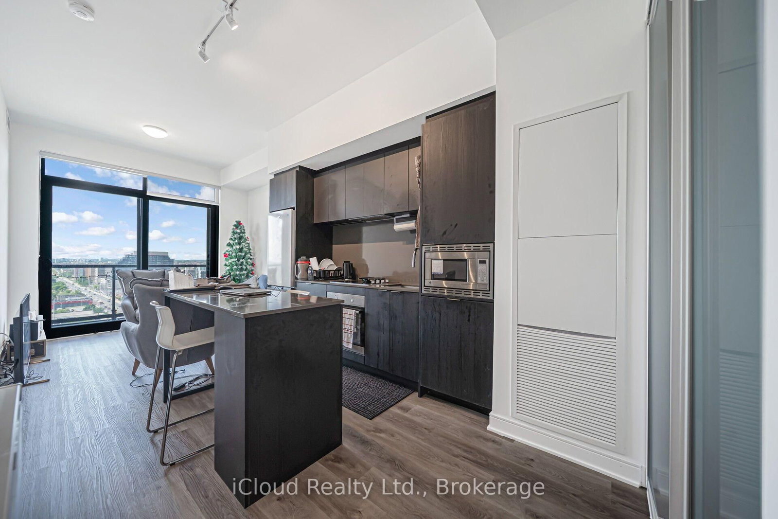 1714-86 Dundas St, Mississauga, view 20