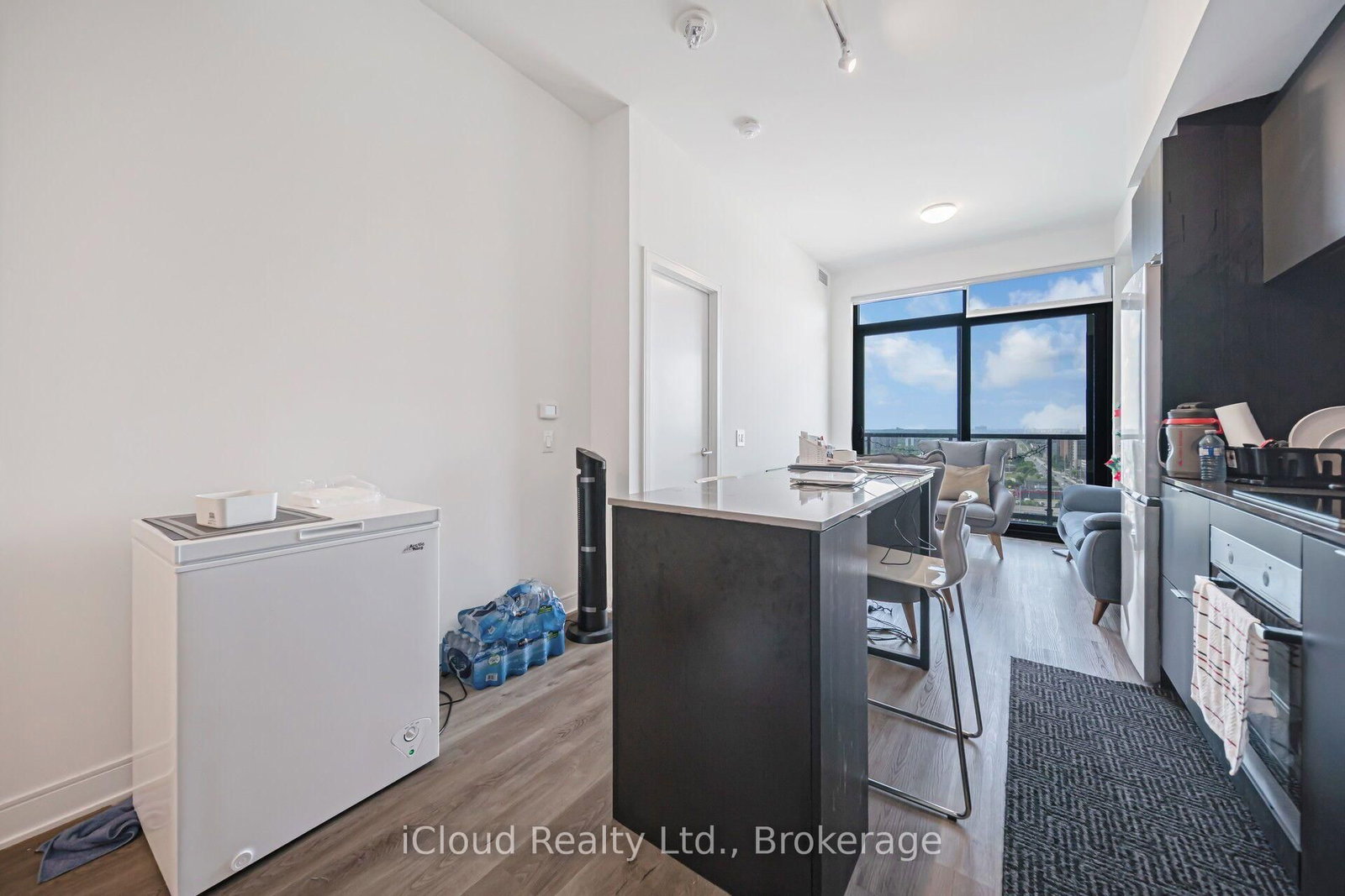 1714-86 Dundas St, Mississauga, view 22