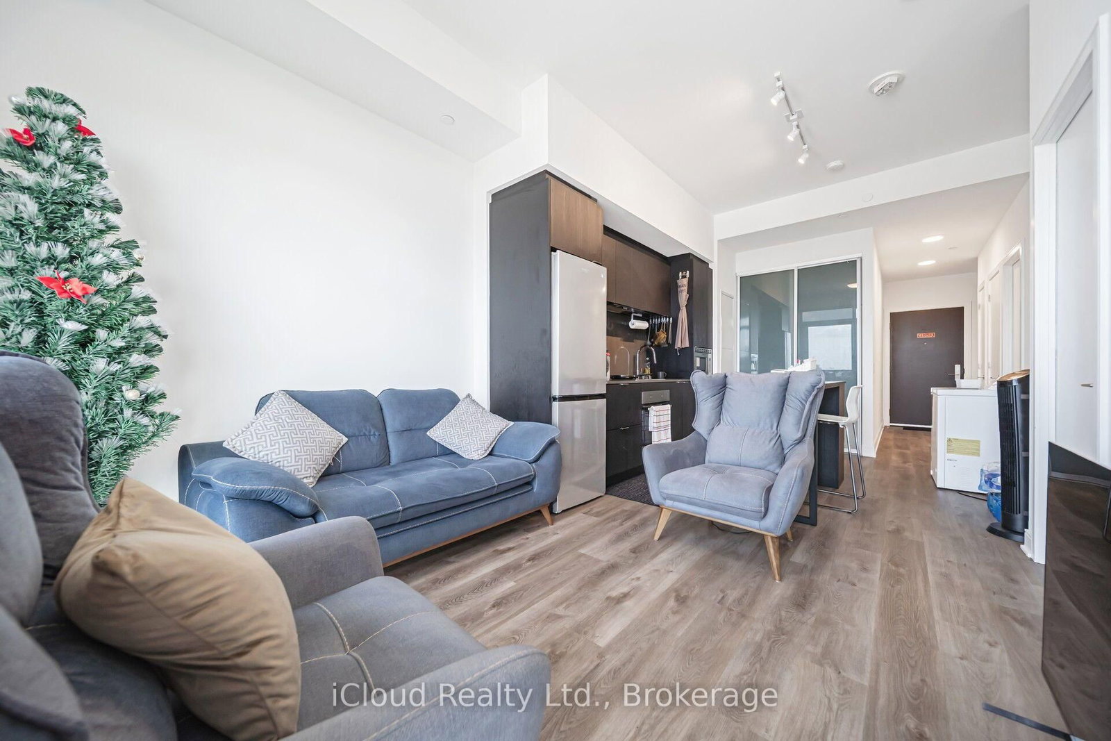 1714-86 Dundas St, Mississauga, view 30