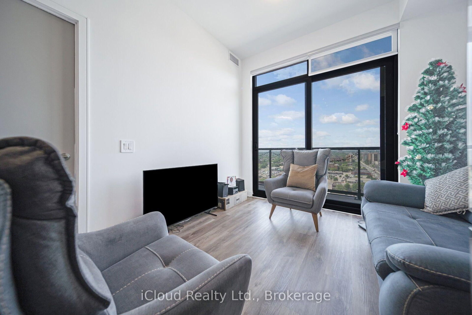 1714-86 Dundas St, Mississauga, view 31