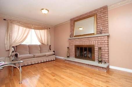 2801 Gulfstream Way, Mississauga, L5N6K2 | Image 3