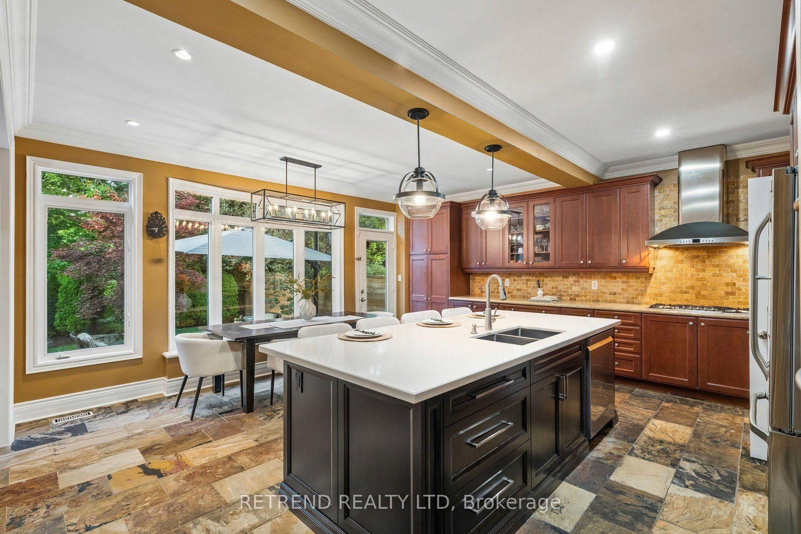 2223 Wuthering Heights Way • Oakville, ON photo 16