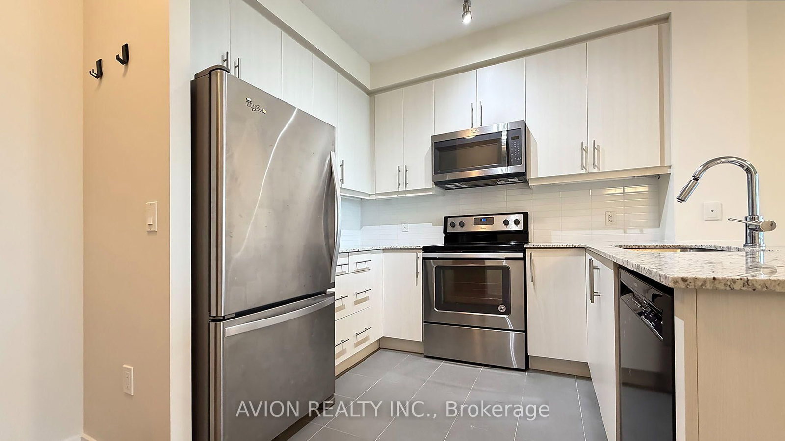 1806-3975 Grand Park Dr, Mississauga, view 5