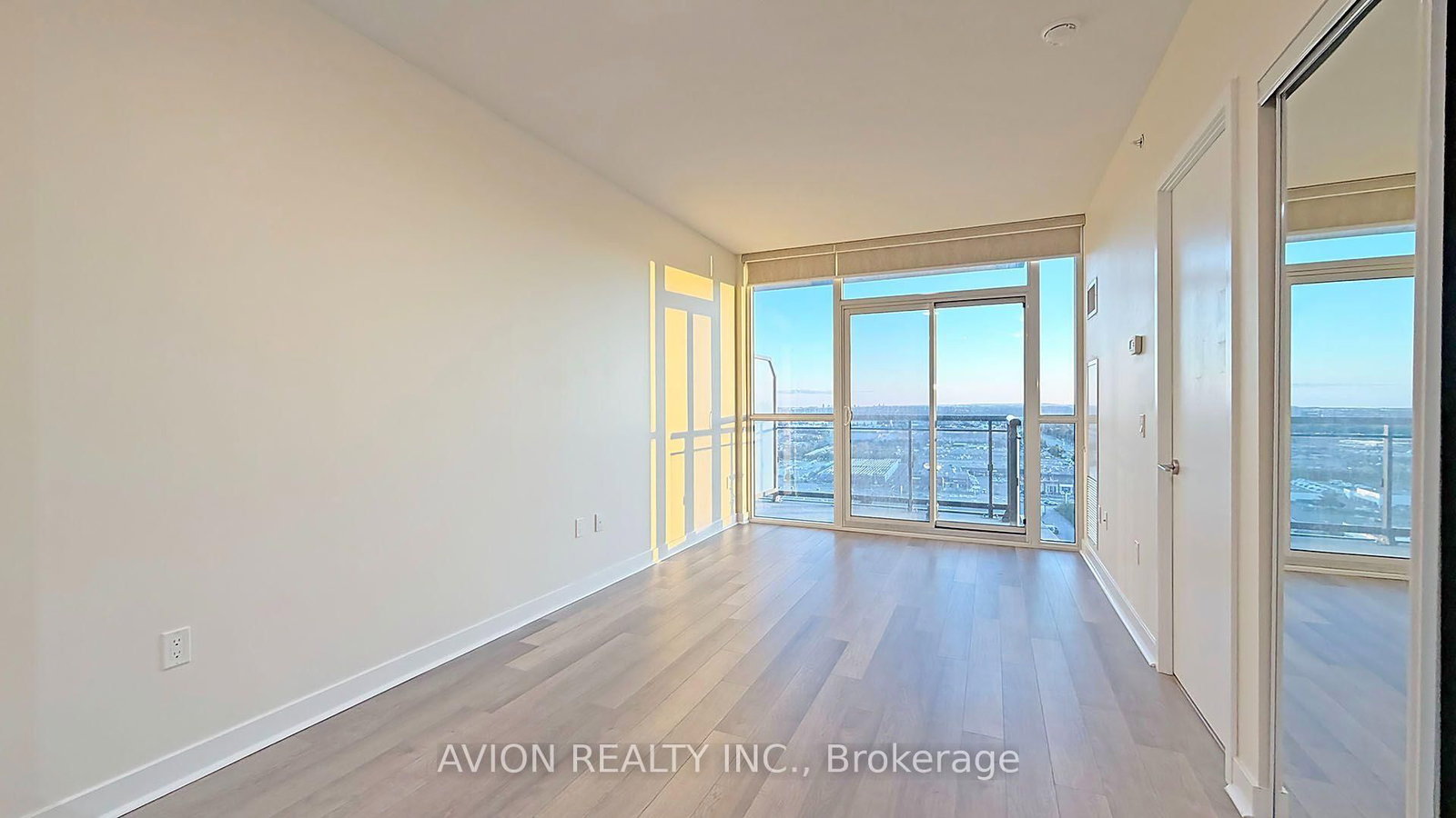1806-3975 Grand Park Dr, Mississauga, view 8