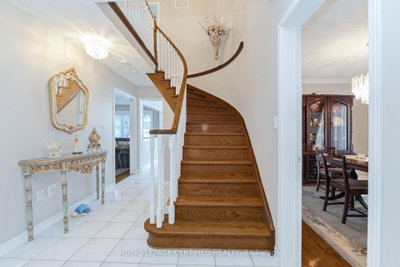 84 Softneedle Avenue • Brampton, ON photo 5
