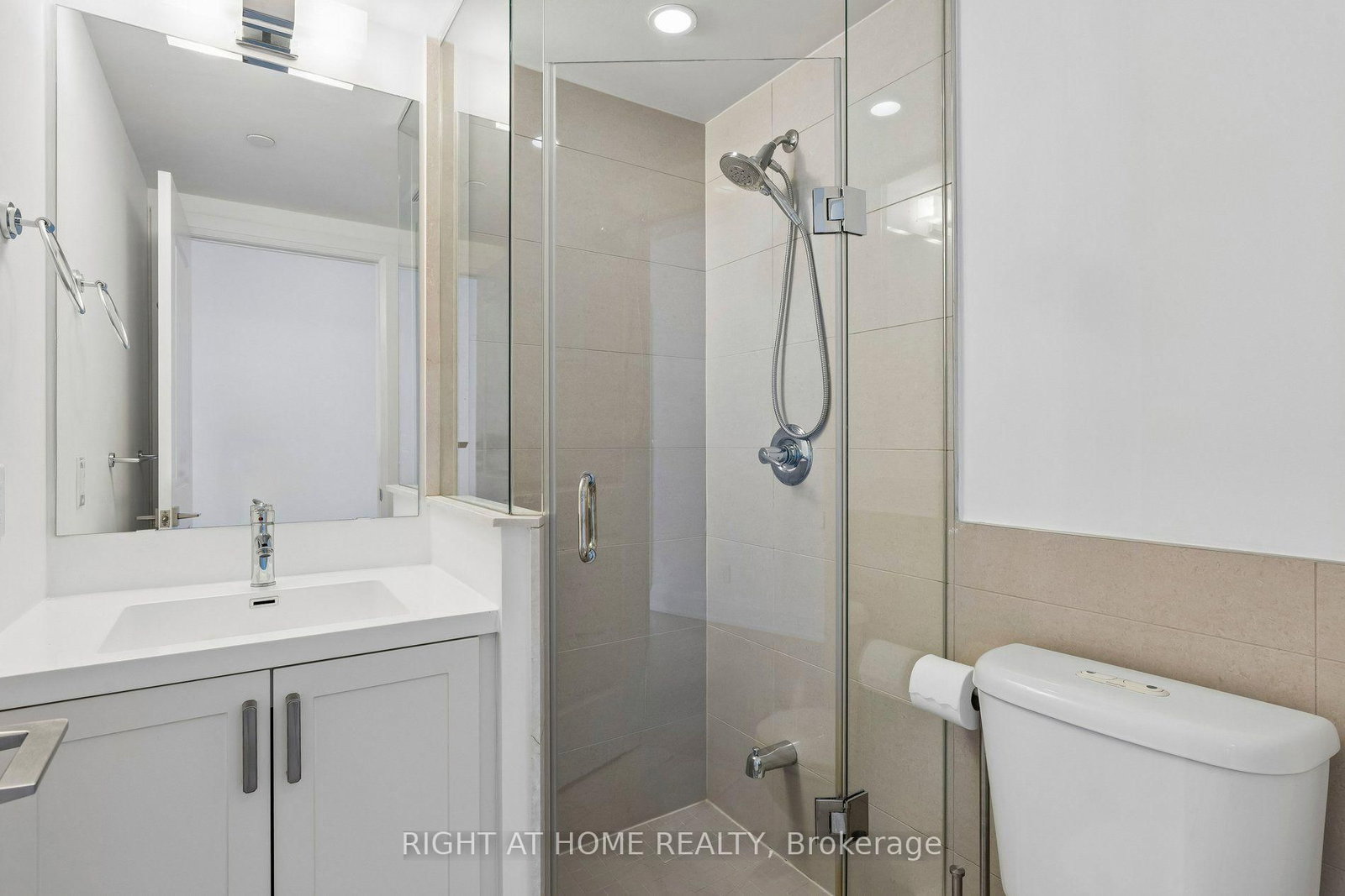 2 Old Mill Drive • #717 • Toronto, ON photo 12