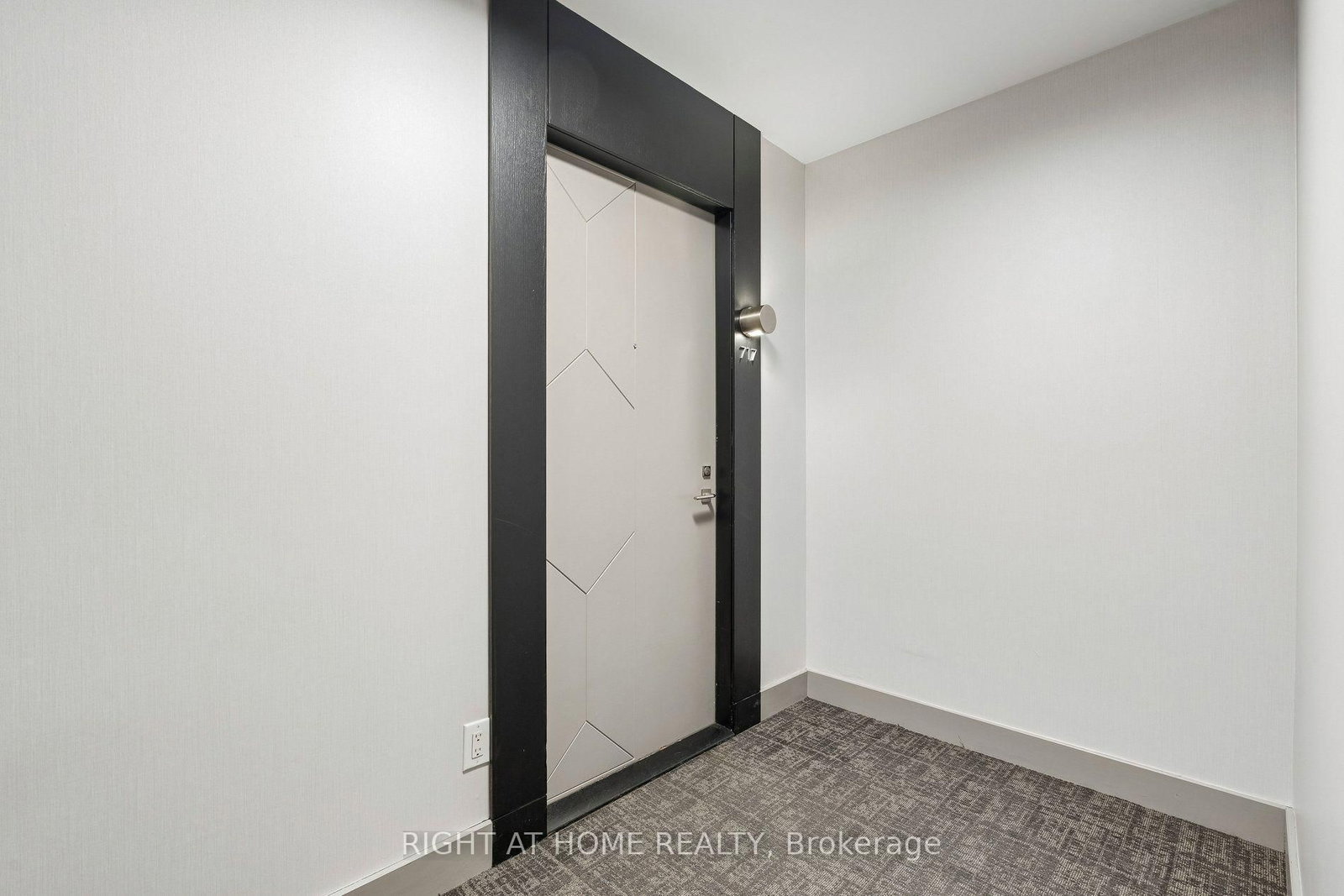 2 Old Mill Drive • #717 • Toronto, ON photo 16