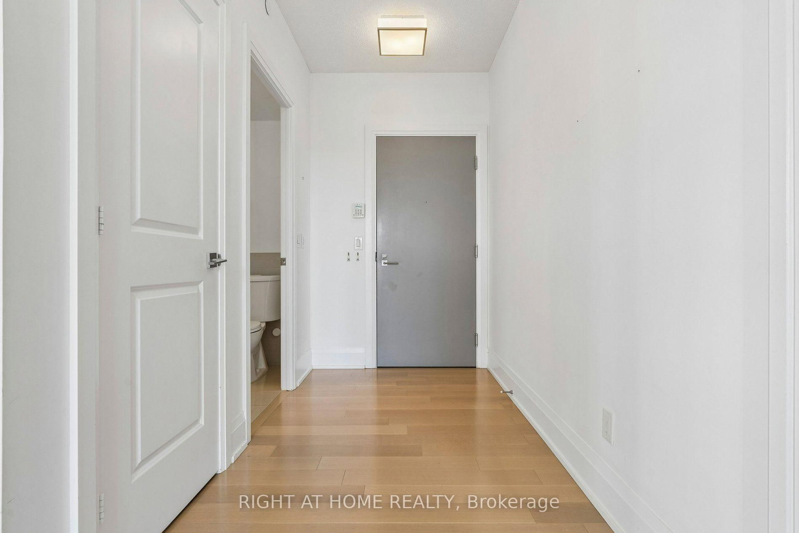 2 Old Mill Drive • #717 • Toronto, ON photo 17
