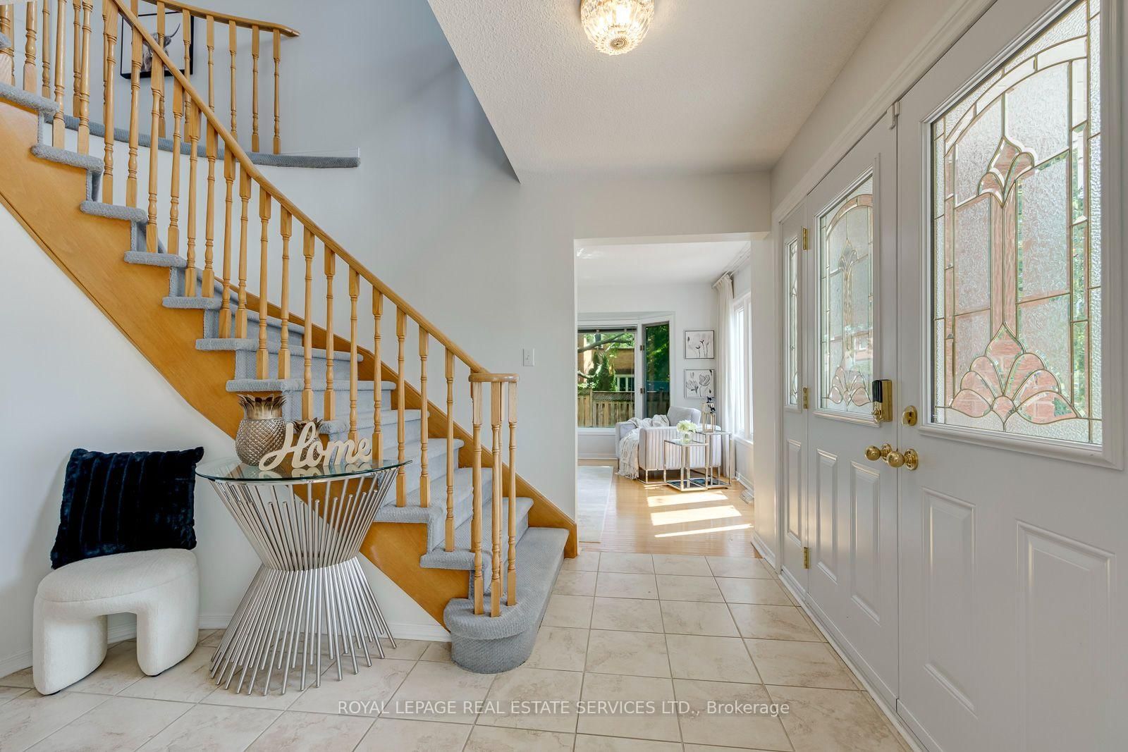 Detached House for sale at 2101 Galena Crescent, Oakville, Ontario, L6H 4A2 - Wedgewood Creek - MLS: W13726558
