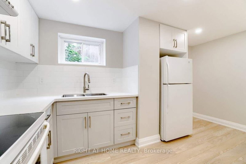 87 Cordella Ave photo 5