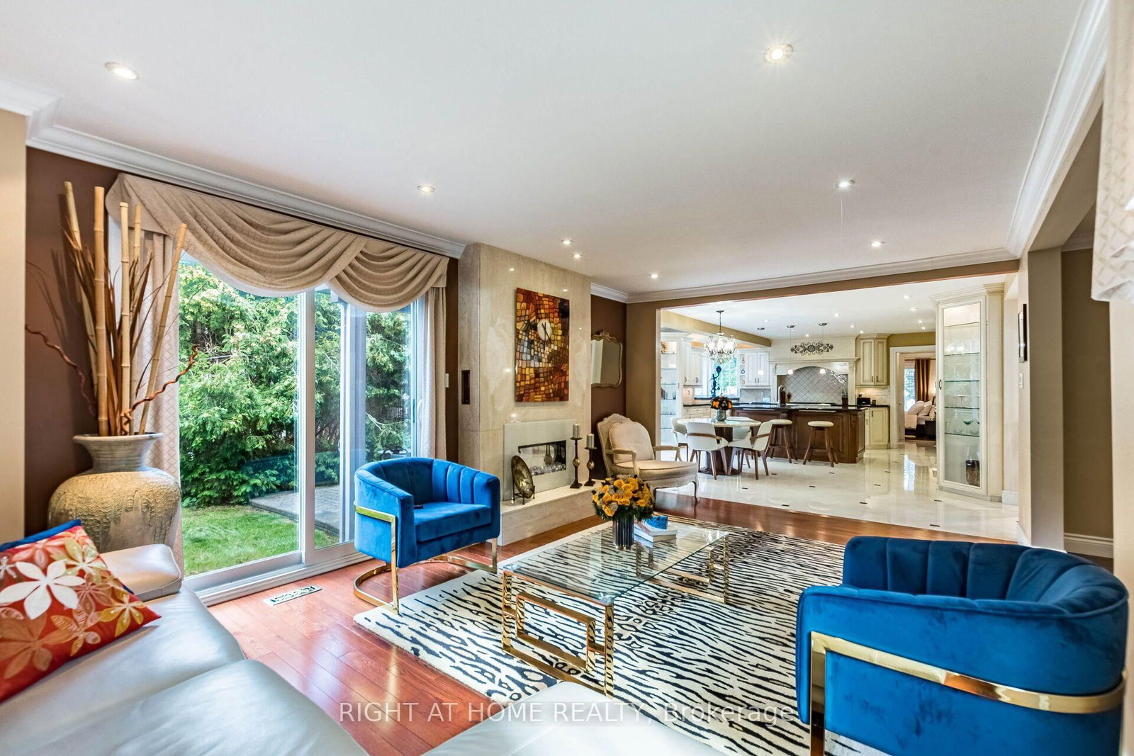 2029 Saint Andrew's Place • Mississauga, ON photo 8