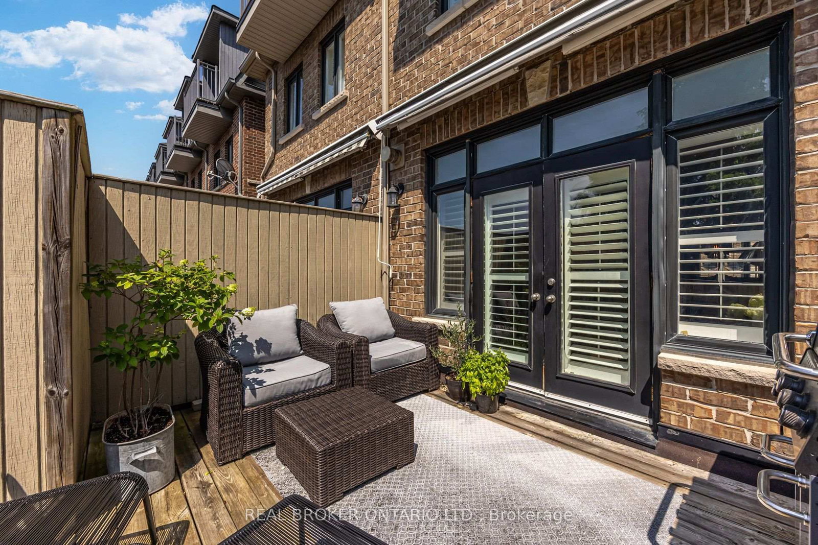39 Ruby Lang Lane • Toronto, ON photo 12