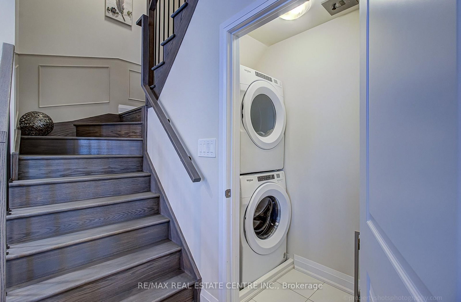 1569 Rose Way • #116 • Milton, ON photo 12