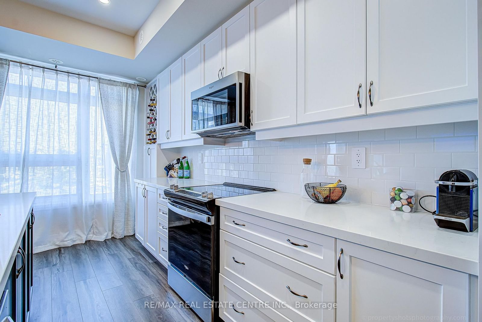 1569 Rose Way • #116 • Milton, ON photo 4