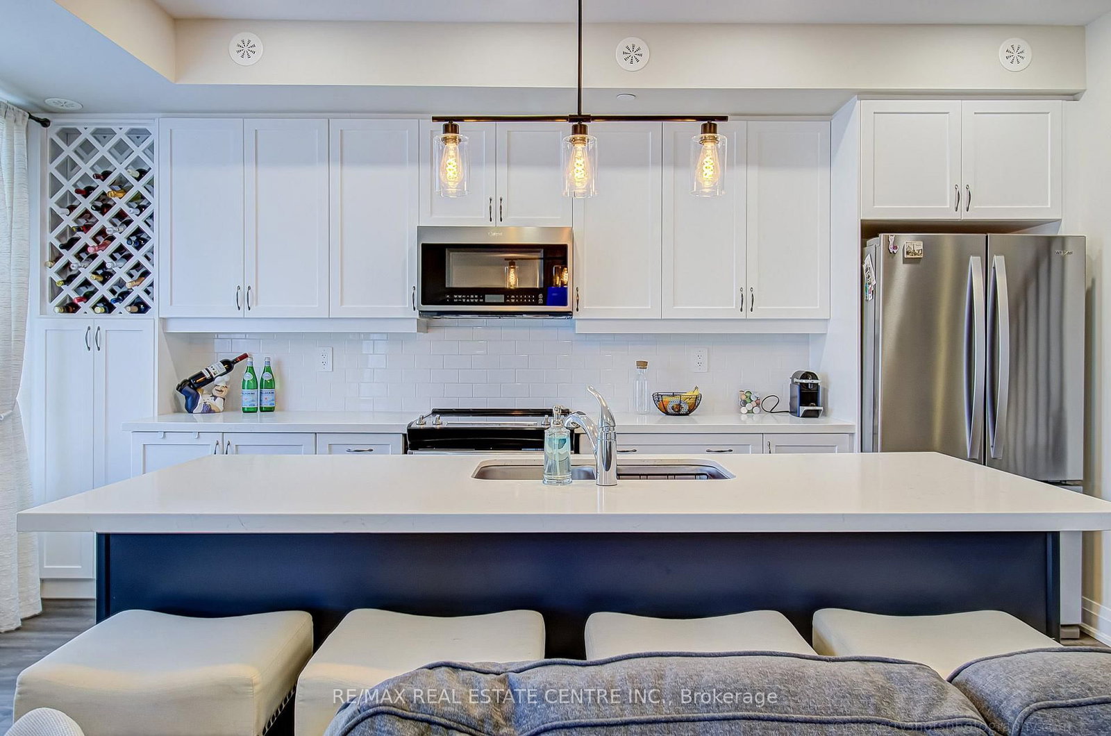 1569 Rose Way • #116 • Milton, ON photo 8