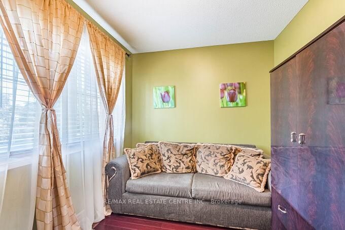 4782 James Austin Drive • Mississauga, ON photo 33