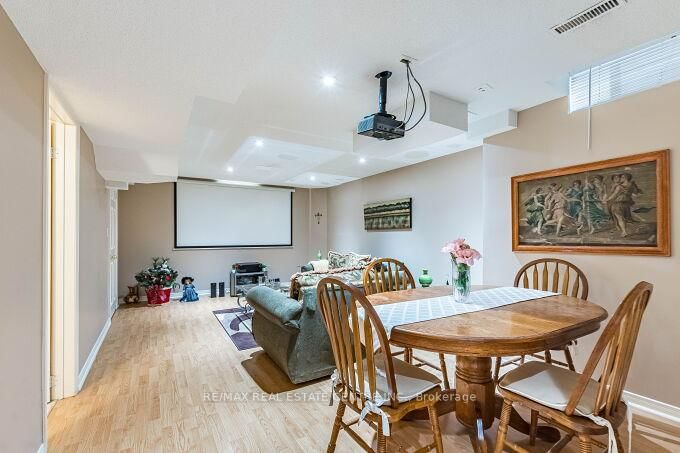 4782 James Austin Drive • Mississauga, ON photo 39