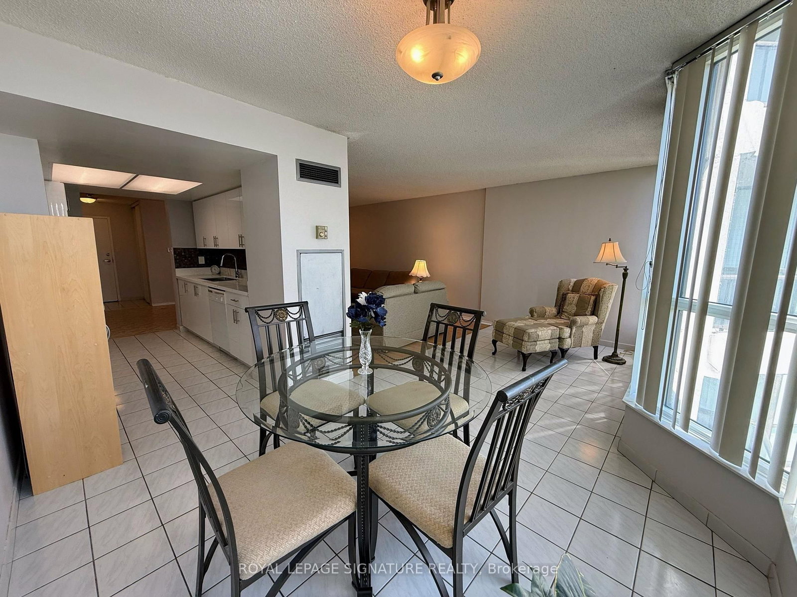 3 Rowntree Road • #407 • Toronto, ON photo 6
