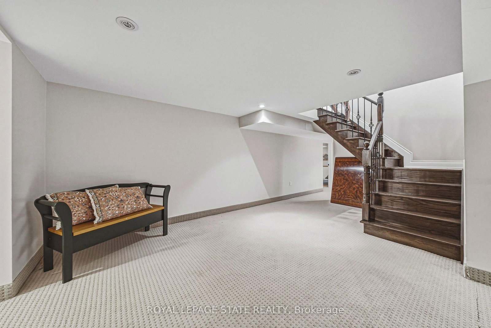 231 Pine Cove Road • Burlington, ON photo 30