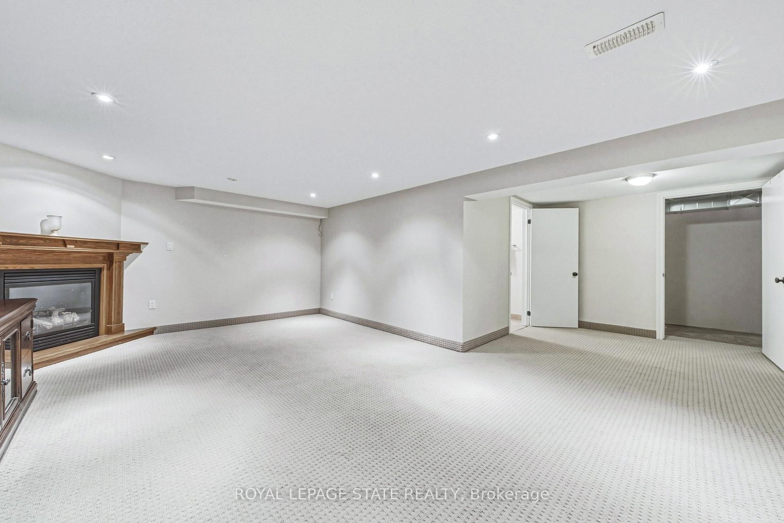 231 Pine Cove Road • Burlington, ON photo 34