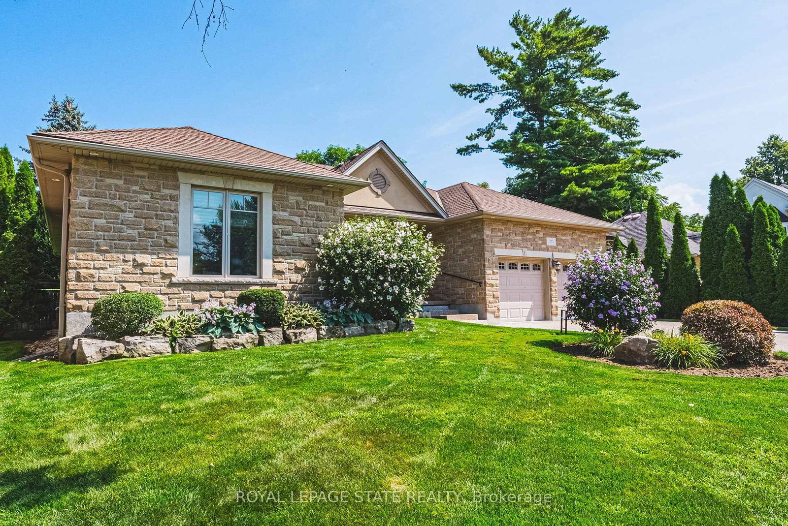 231 Pine Cove Road • Burlington, ON photo 4
