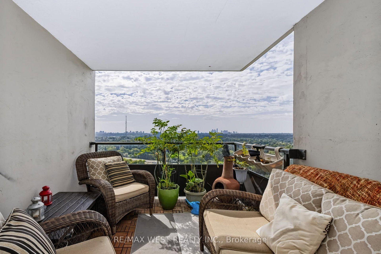 75 Emmett Avenue • #2307 • Toronto, ON photo 23