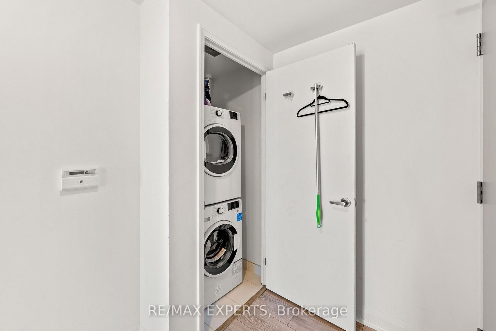 30 Gibbs Road • #1902 • Toronto, ON photo 18