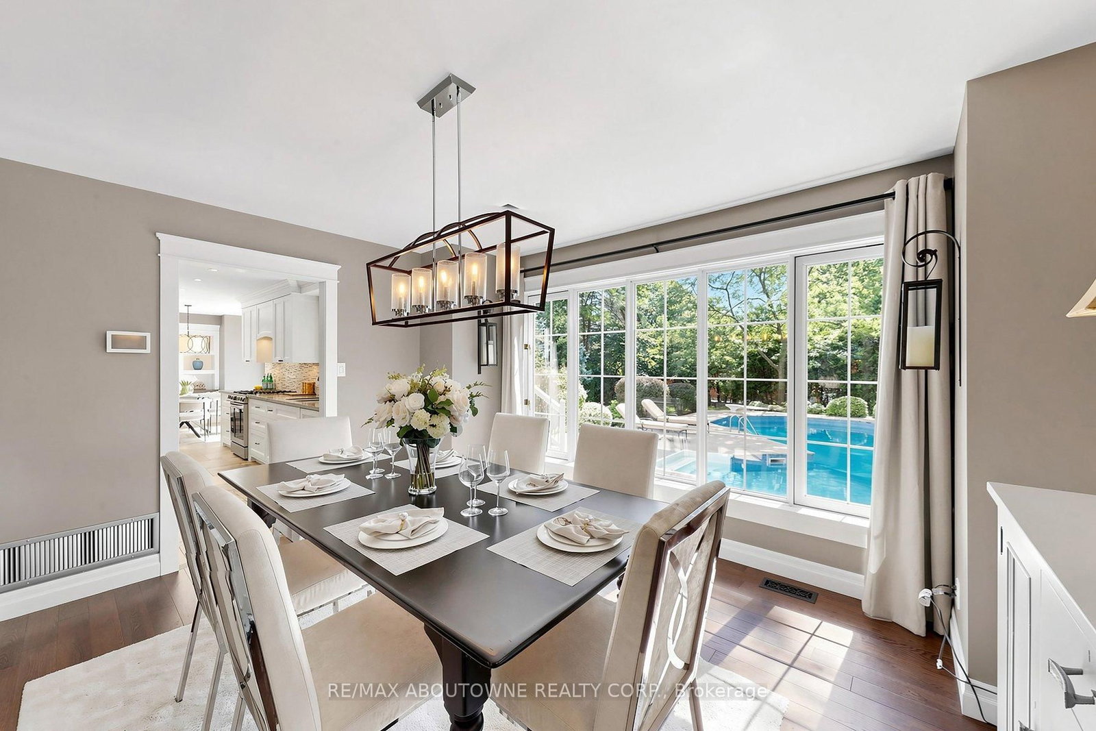 1304 Devon Road • Oakville, ON photo 8